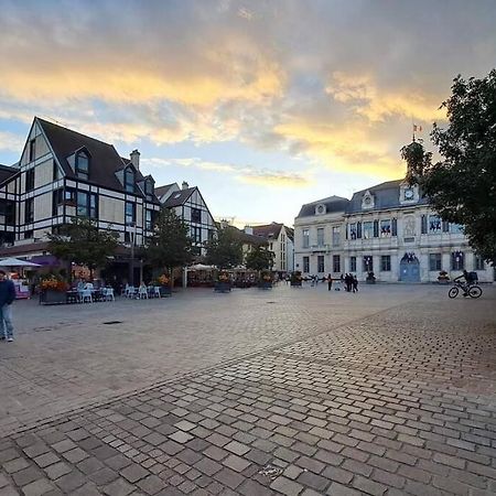 Le Clos Guivet Troyes Exterior photo