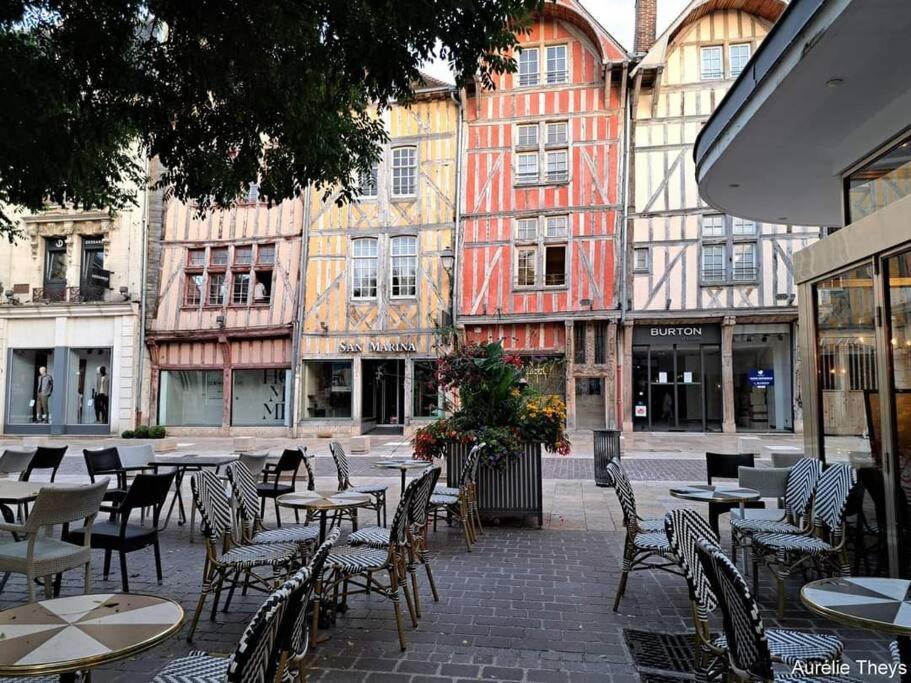 Le Clos Guivet Troyes Exterior photo