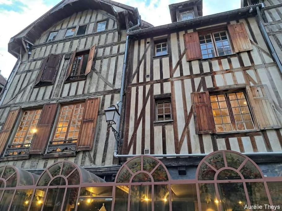Le Clos Guivet Troyes Exterior photo